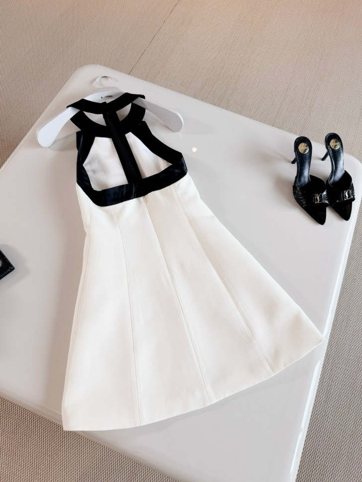 Платье Valentino