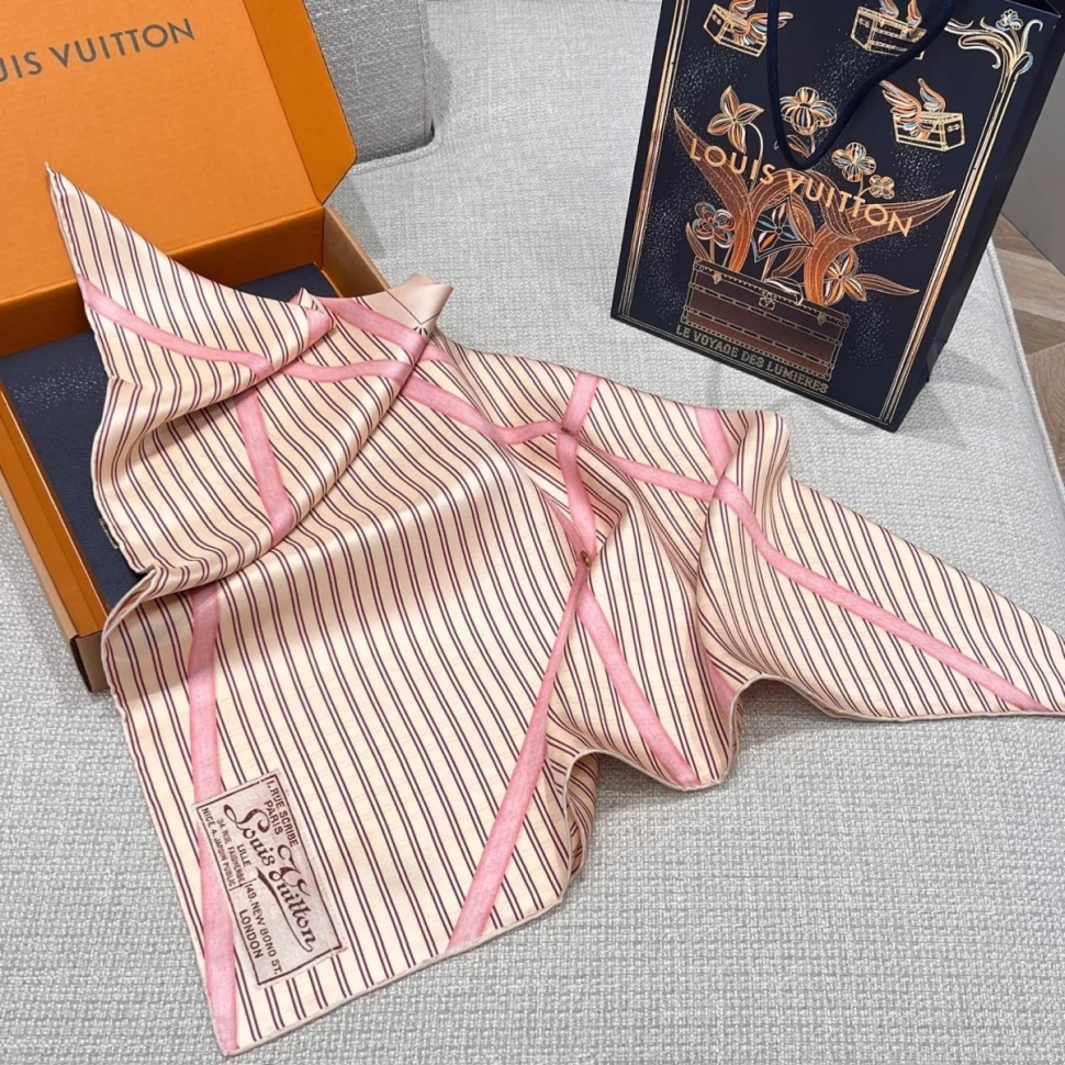 Платок Louis Vuitton