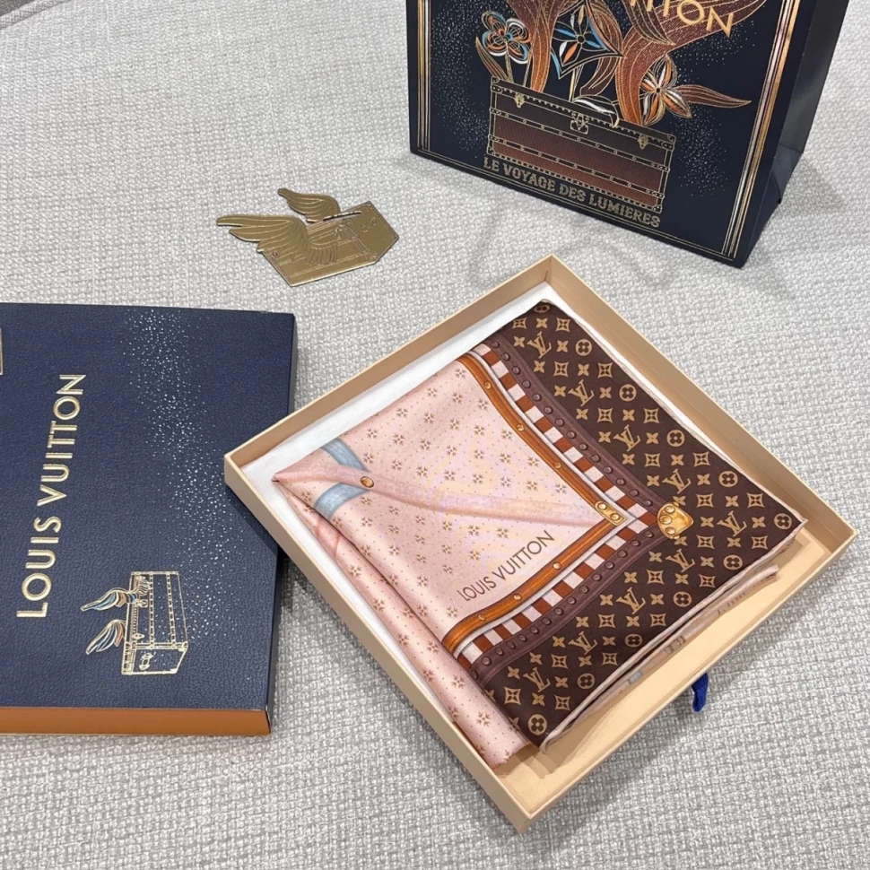 Платок Louis Vuitton