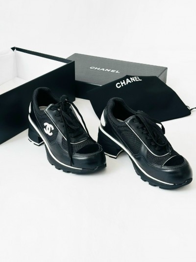 Кроссовки Chanel на каблуке