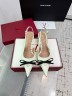 Слингбэки Valentino  