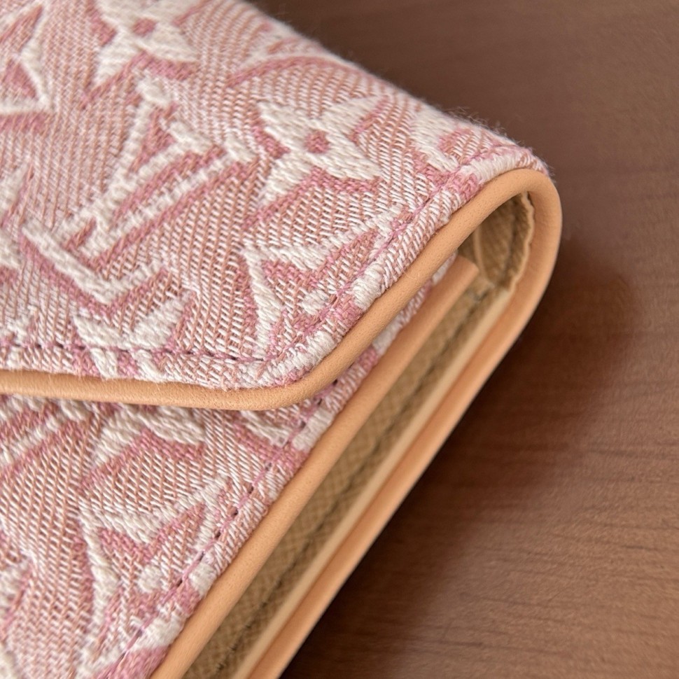 Кошелек Louis Vuitton