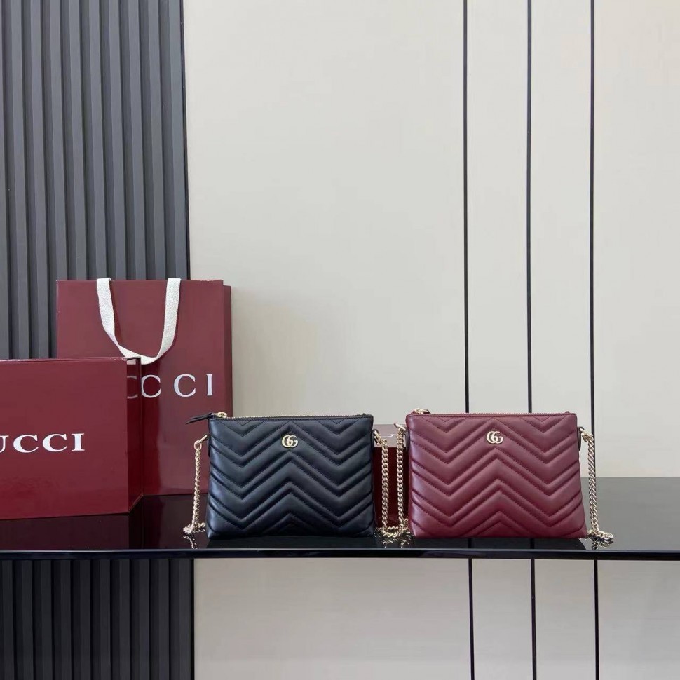 Сумка Gucci Marmont pochette with chain