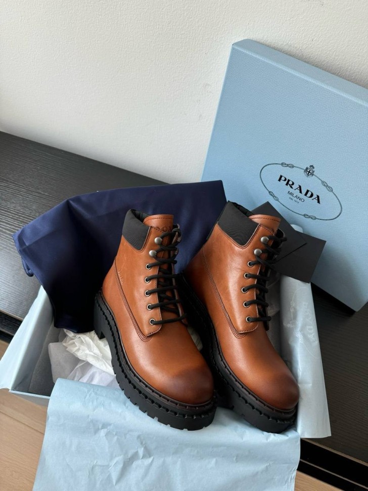 Ботинки Prada