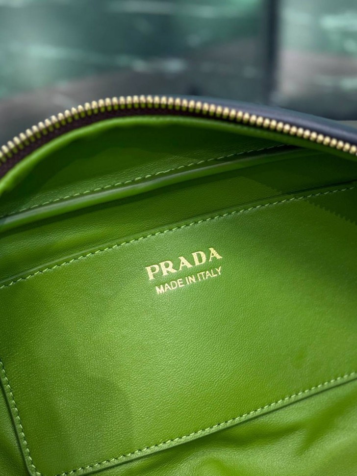 Сумка Prada    
