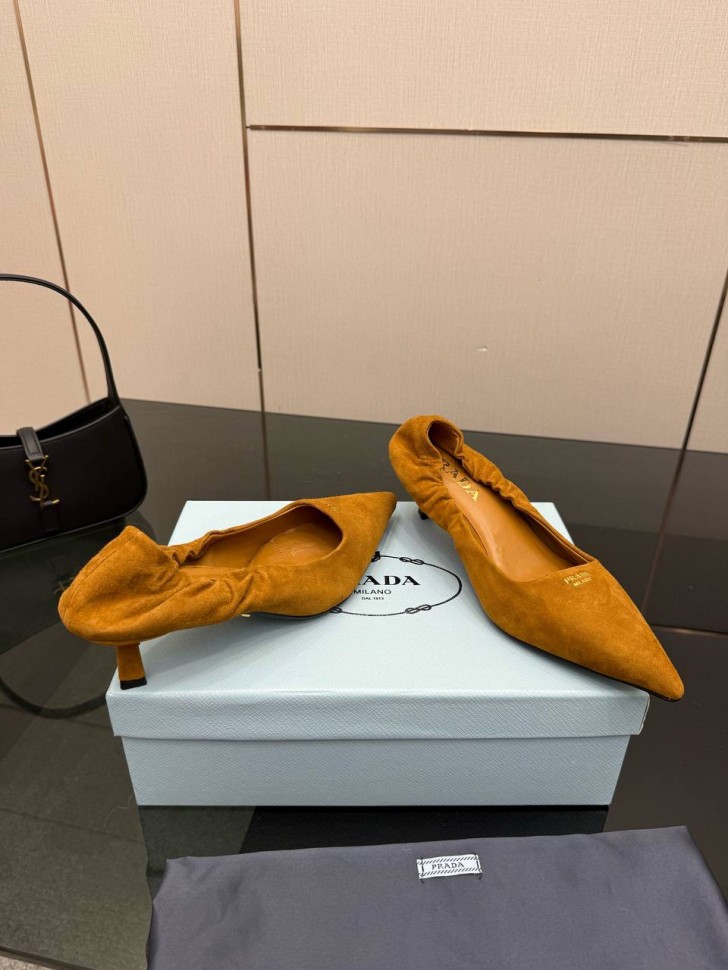 Туфли Prada