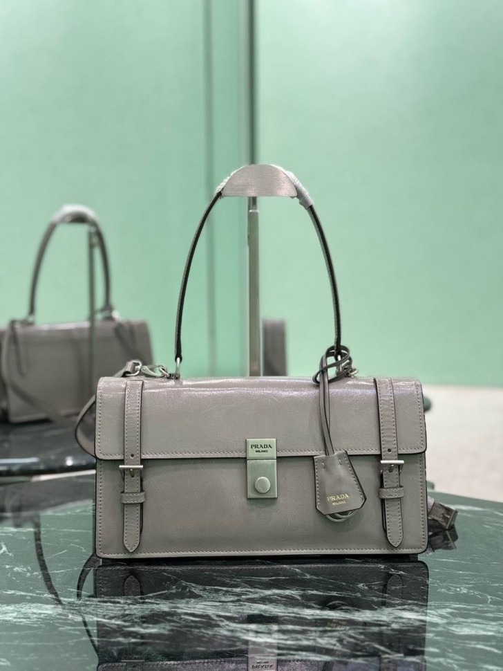 Сумка Prada