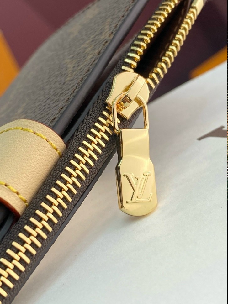 Обложка на паспорт Louis Vuitton