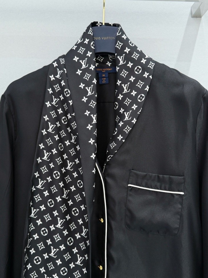 Блуза Louis Vuitton
