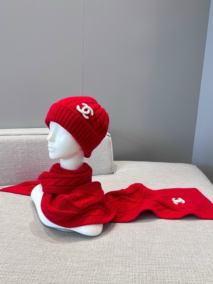 Шапка Chanel