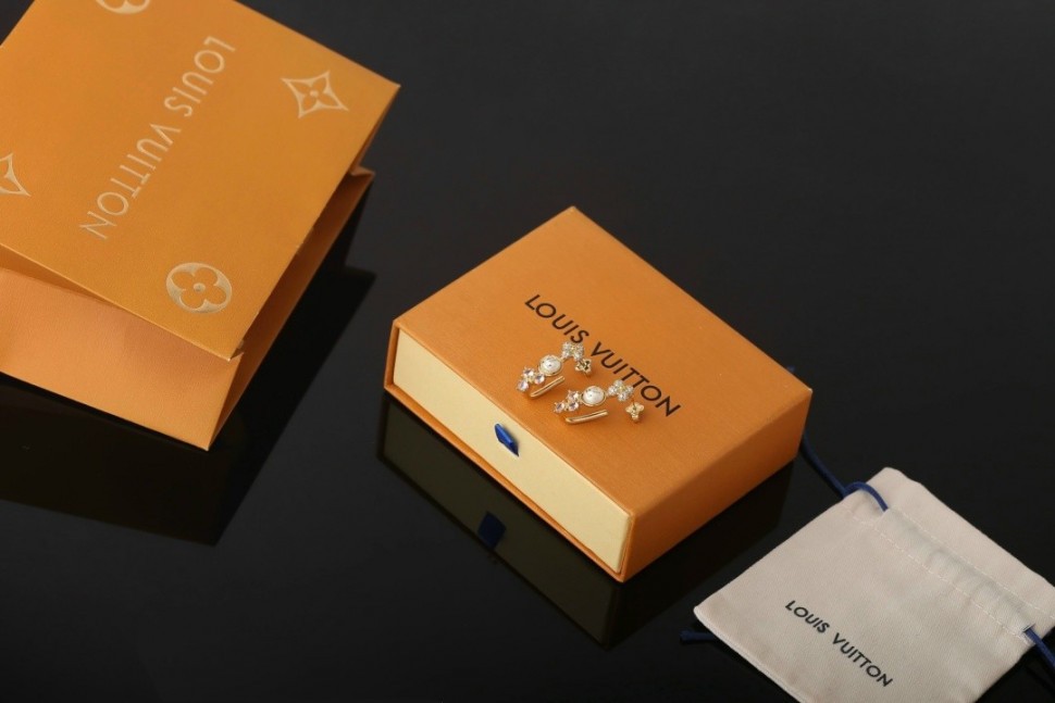Серьги Louis Vuitton