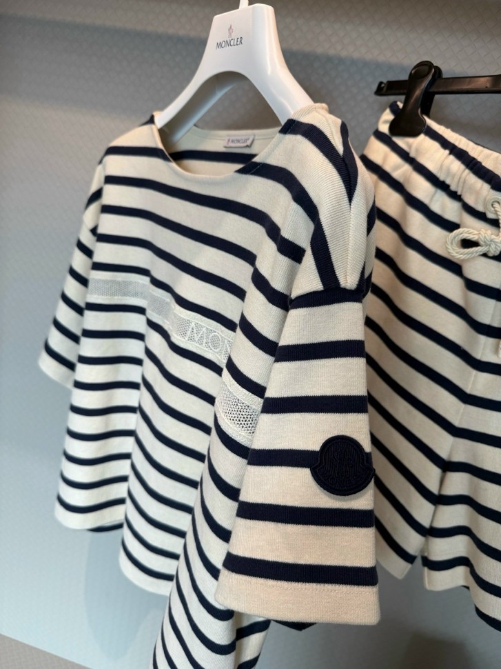 Футболка Moncler 