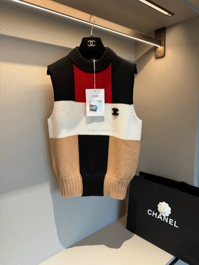 Топ Chanel
