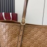 Сумка Gucci Emblem debossed