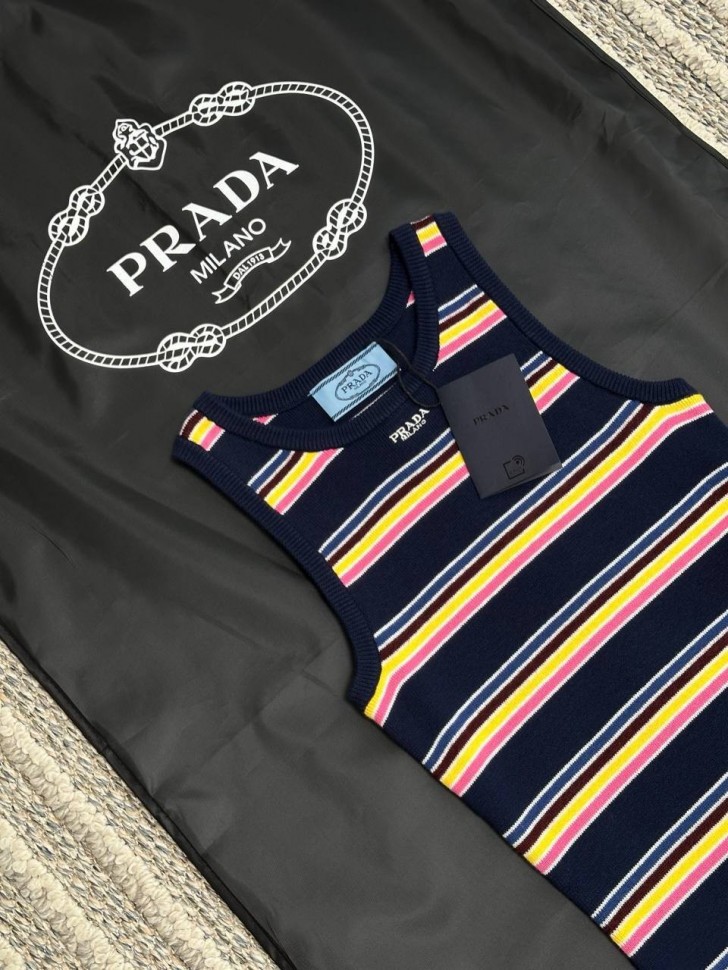 Платье Prada