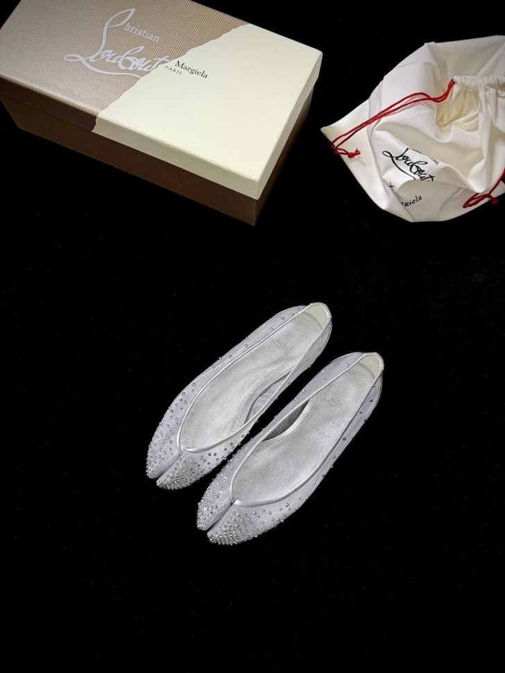 Лимитированные балетки Maison Margiela x Christian Louboutin