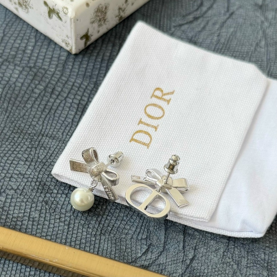 Серьги Dior  