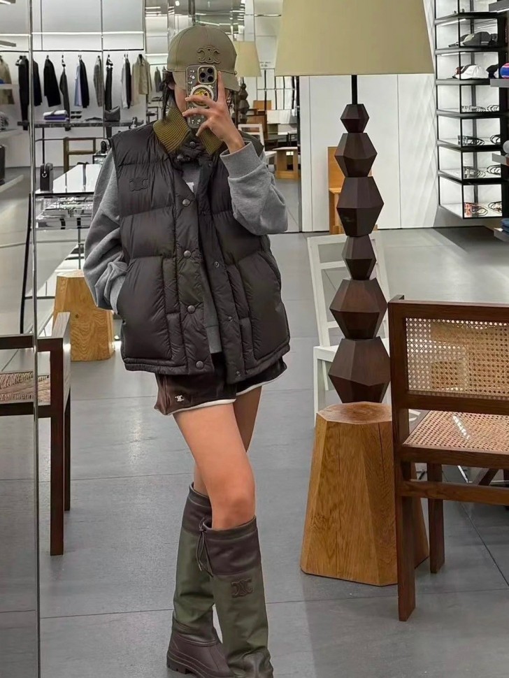 Жилет Celine