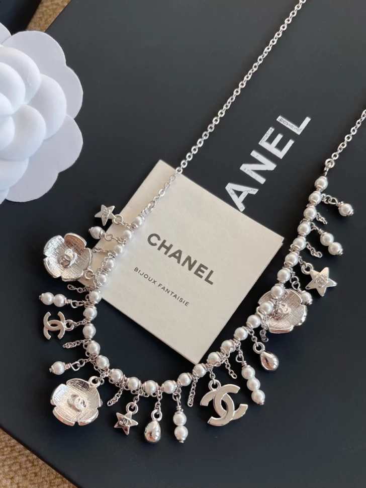 Колье Chanel