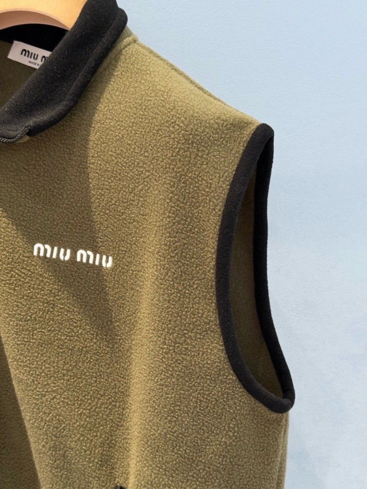 Жилет Miu Miu 