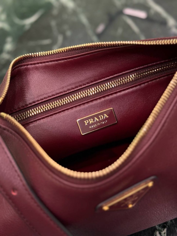 Сумка Prada   