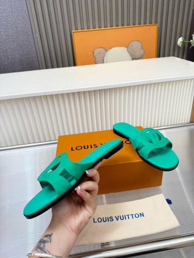 Шлепки Louis Vuitton    
