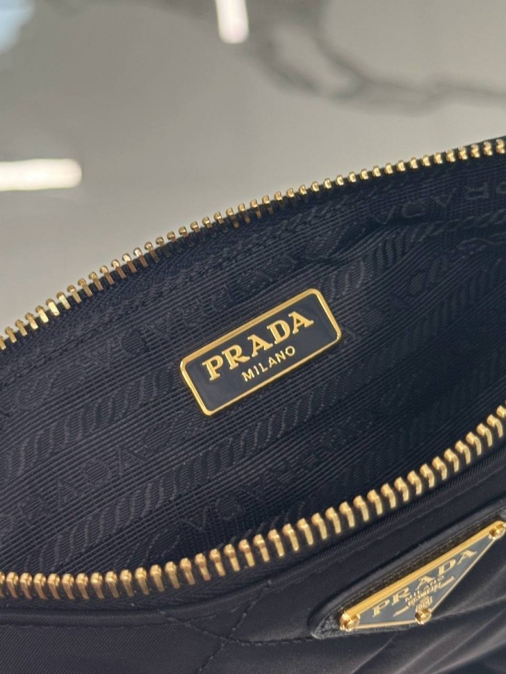 Сумка Prada