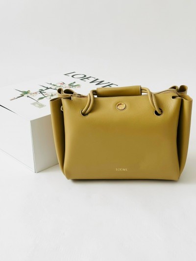 Сумка Loewe Madrid medium    