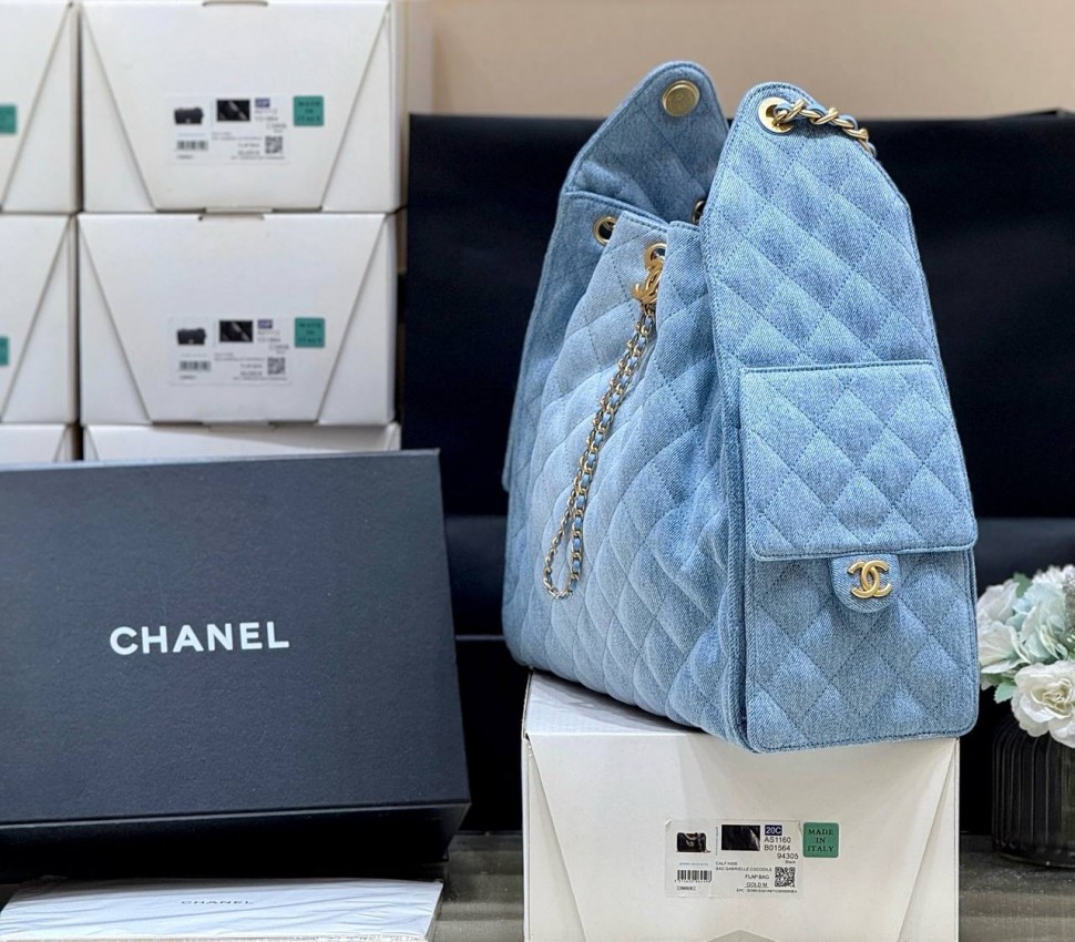Сумка Chanel       