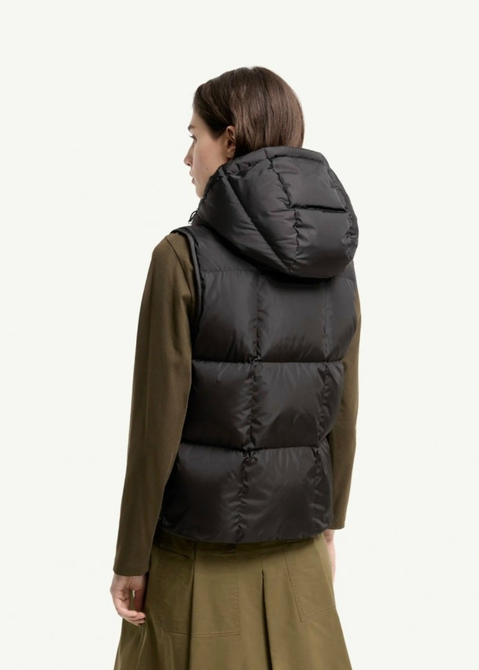 Жилет  Moncler      