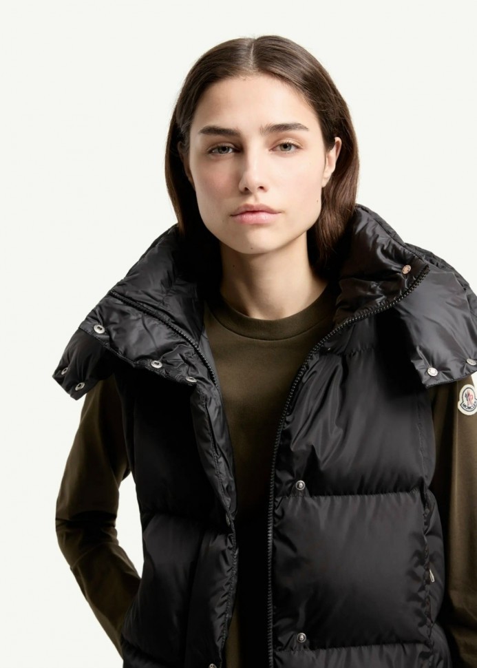 Жилет  Moncler      