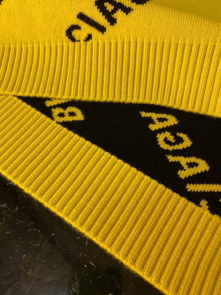 Джемпер Balenciaga