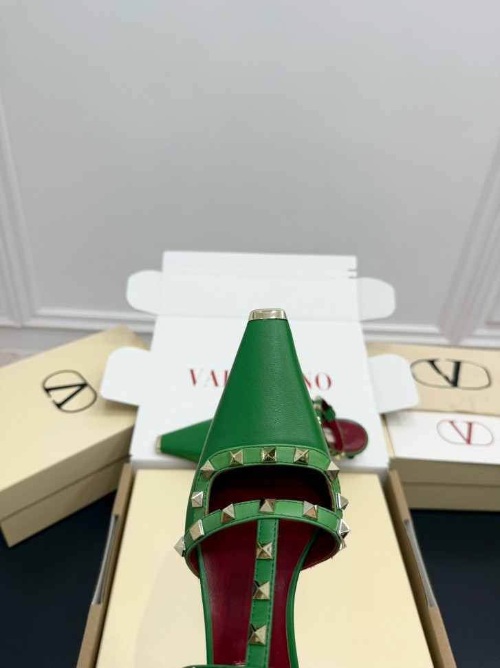 Слингбэки Valentino