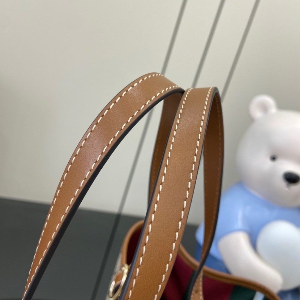Сумка Gucci GG Emblem