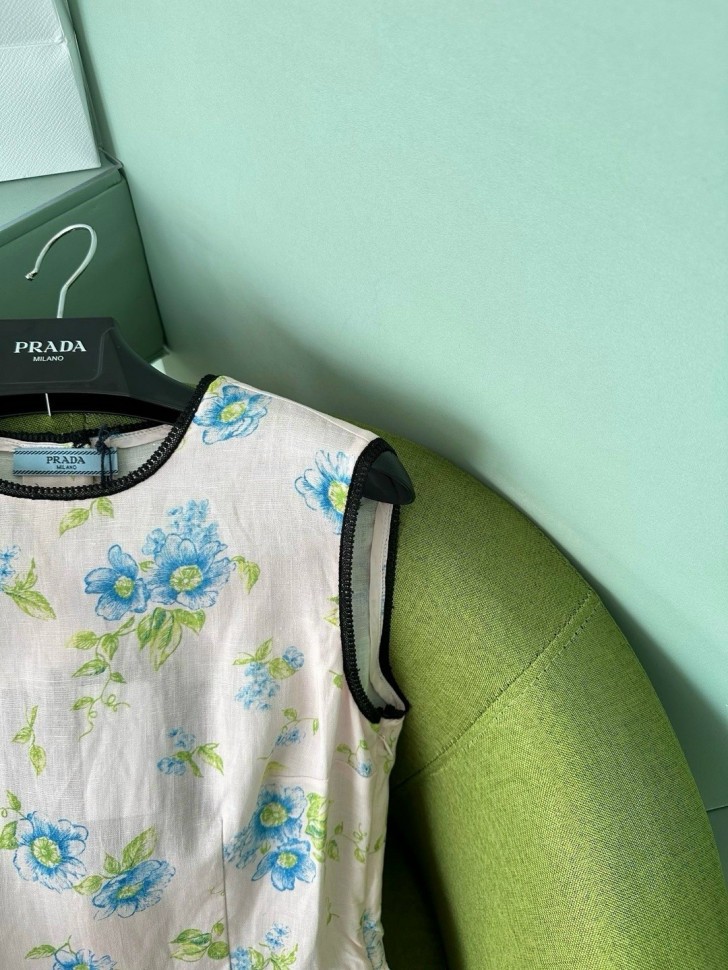 Платье Prada