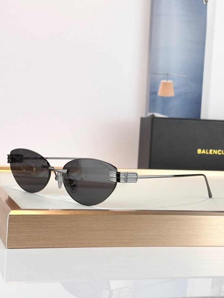 Очки Balenciaga