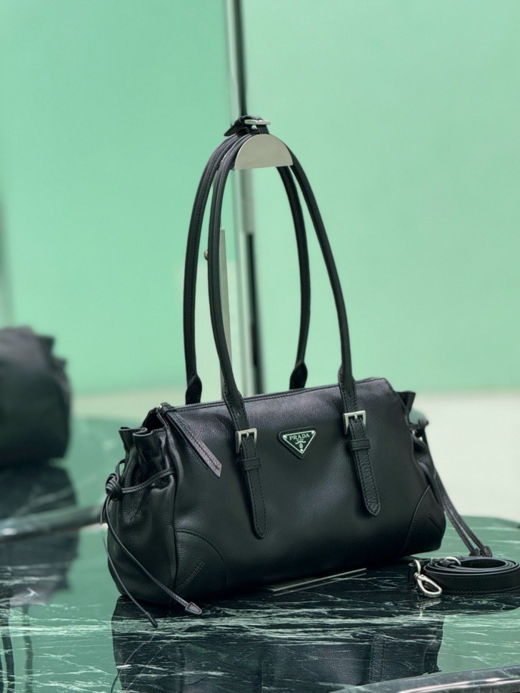 Сумка Prada  