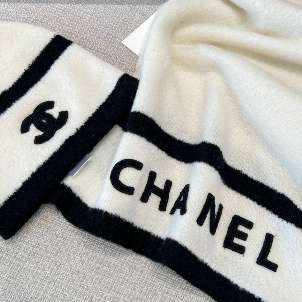 Шапка Chanel 