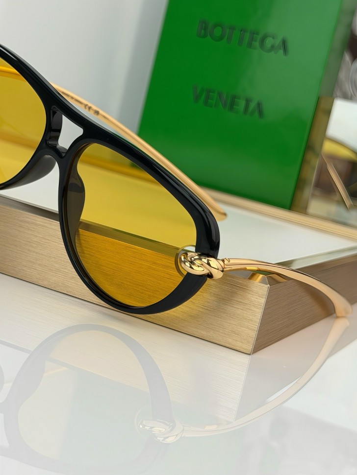 Очки Bottega Veneta 